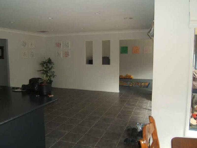 27 Stockmans Circuit, Pakenham VIC 3810