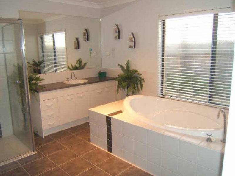 27 Stockmans Circuit, Pakenham VIC 3810