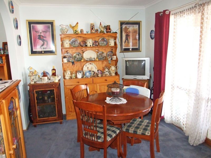 13 Lorraine Court, Pakenham VIC 3810