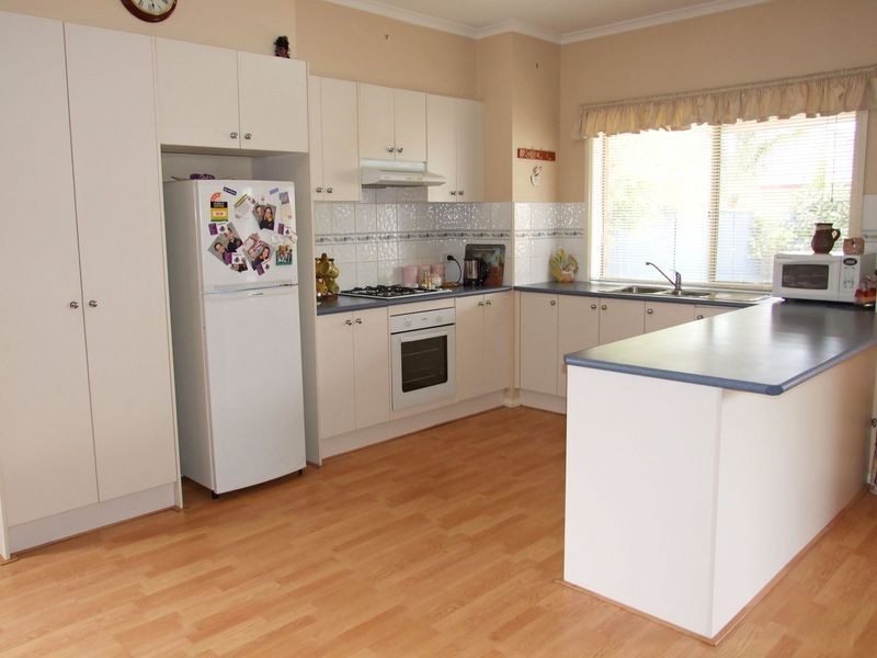 10 Stringy Bark Circuit, Pakenham VIC 3810