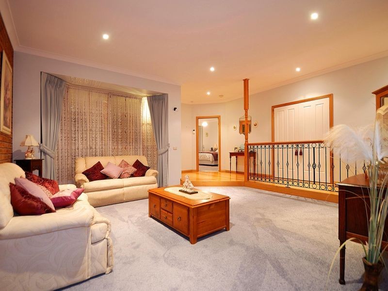 6 Elizabeth Court, Pakenham VIC 3810