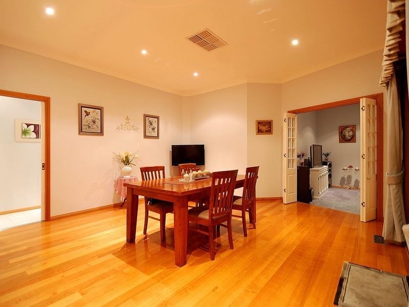 6 Elizabeth Court, Pakenham VIC 3810