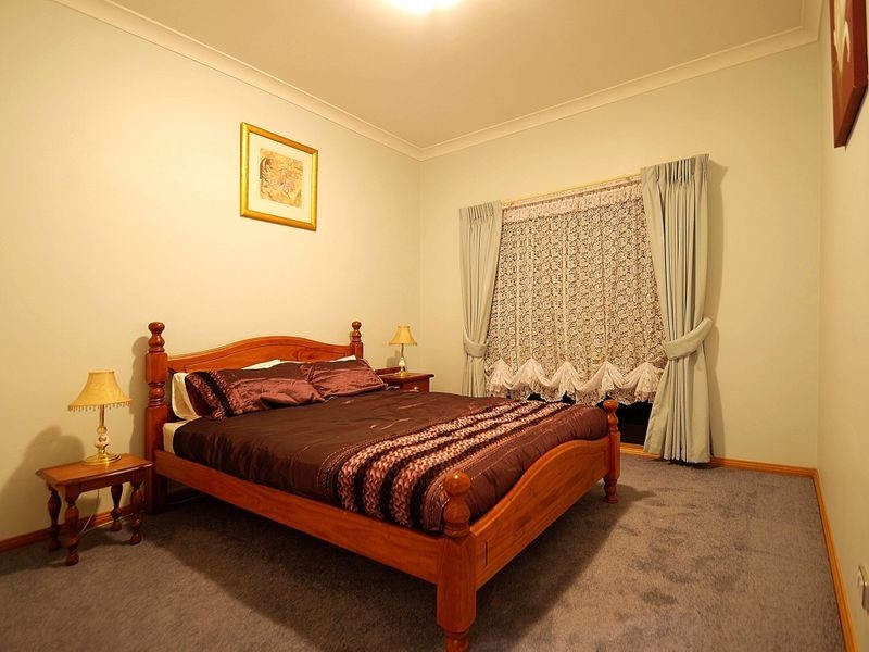 6 Elizabeth Court, Pakenham VIC 3810