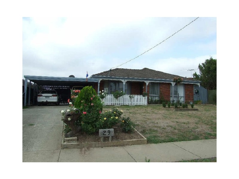 29 Cameron Way, Pakenham VIC 3810