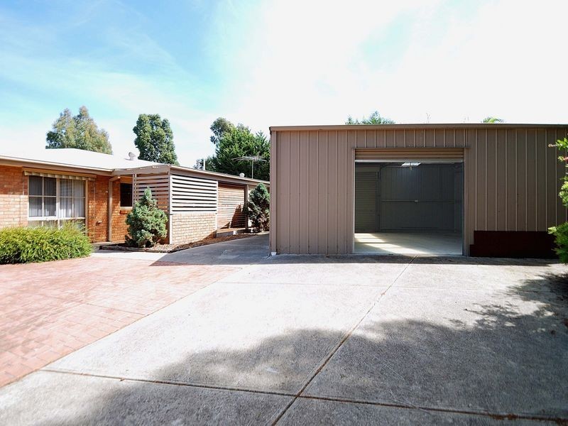 1 Malcolm Court, Pakenham VIC 3810