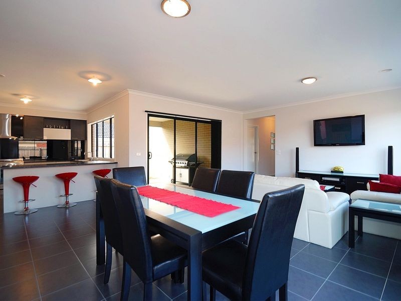 15 Clifford Drive, Pakenham VIC 3810
