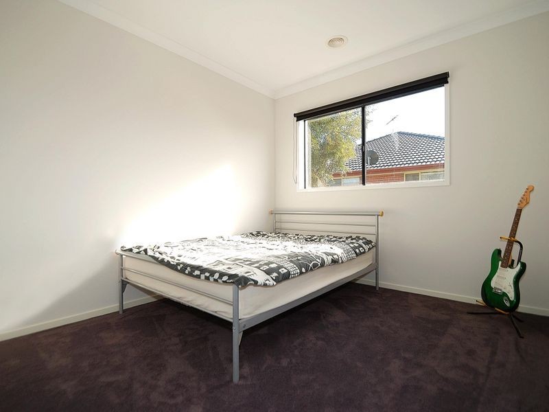 15 Clifford Drive, Pakenham VIC 3810