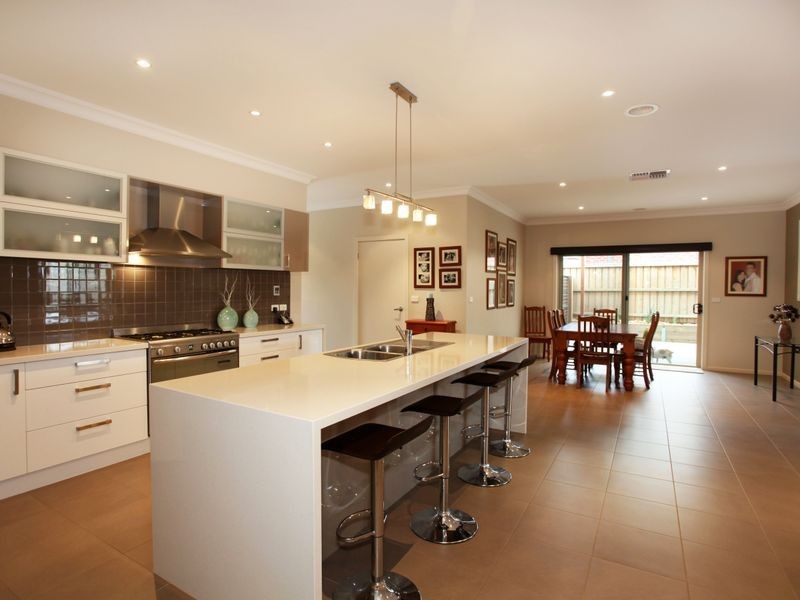 73 Arena Parade, Officer VIC 3809