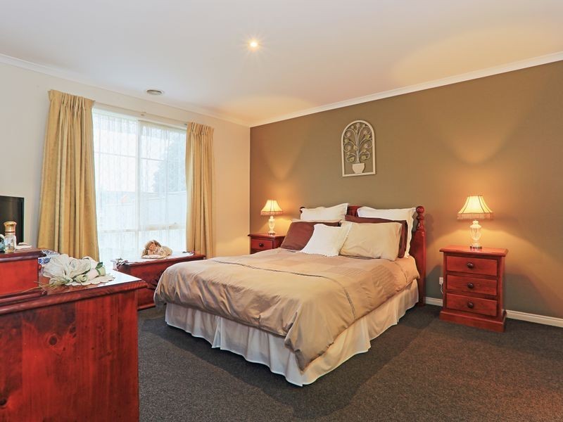 4 Buchan Green, Pakenham VIC 3810