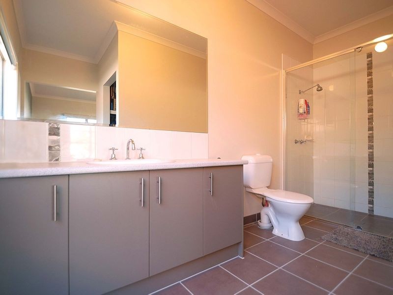 3 Mia Drive, Pakenham VIC 3810