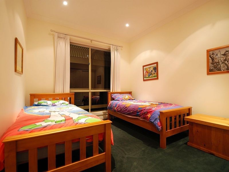 84 Murrawong Road, Maryknoll VIC 3812