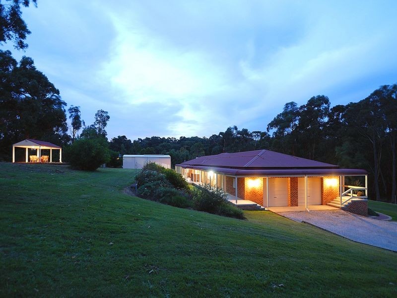 84 Murrawong Road, Maryknoll VIC 3812