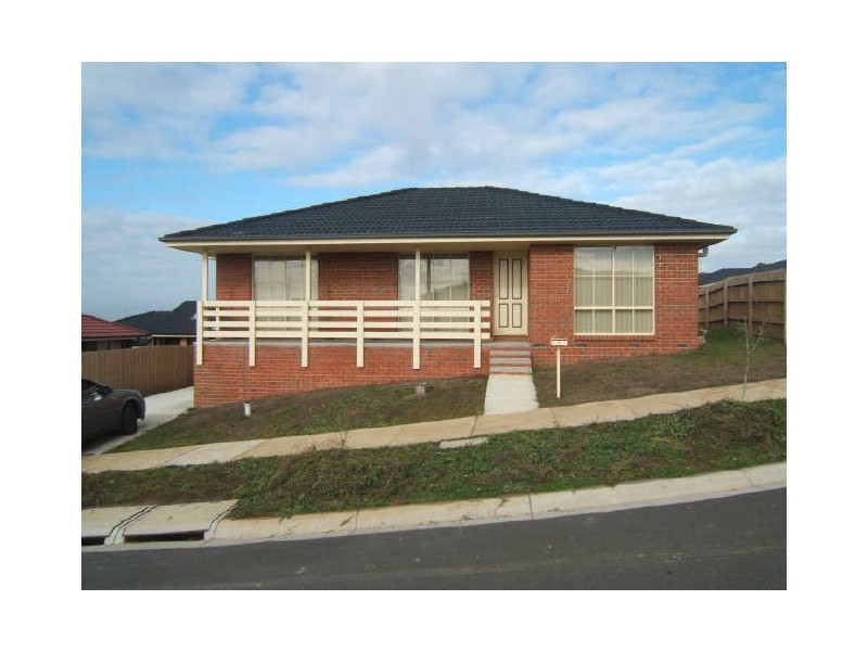 7 Luca Place, Pakenham VIC 3810
