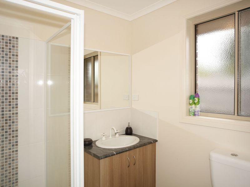 27 Swamp Gum Close, Pakenham VIC 3810