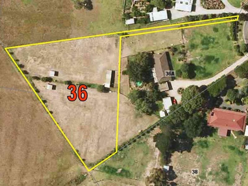 36 Pinehill Drive, Pakenham VIC 3810