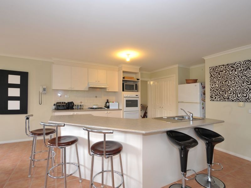 53 Balmoral Way, Pakenham VIC 3810