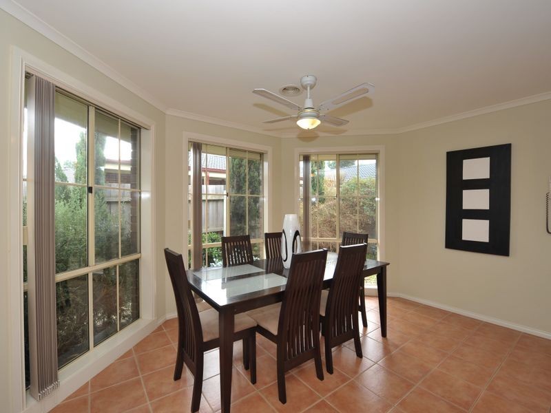 53 Balmoral Way, Pakenham VIC 3810