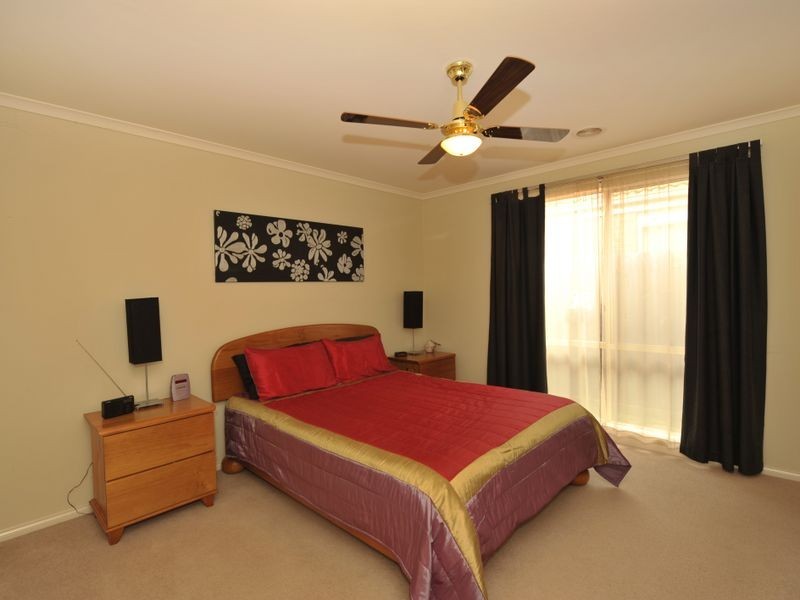 53 Balmoral Way, Pakenham VIC 3810