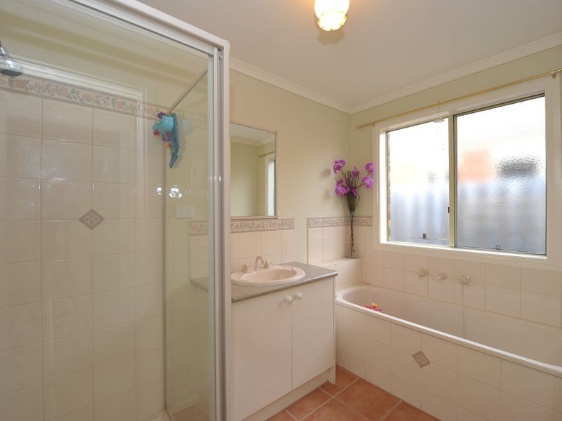 53 Balmoral Way, Pakenham VIC 3810