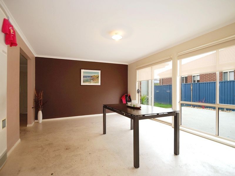 20 Paperbark Drive, Pakenham VIC 3810
