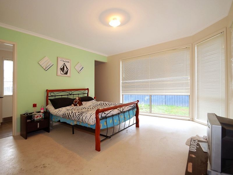 20 Paperbark Drive, Pakenham VIC 3810