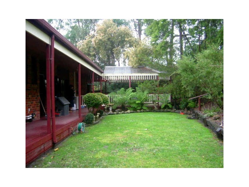 835 Gembrook Road, Pakenham Upper VIC 3810