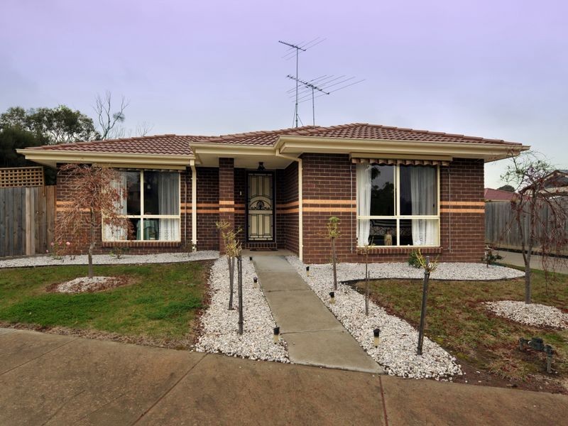 1/90 Manna Gum Drive, Pakenham VIC 3810