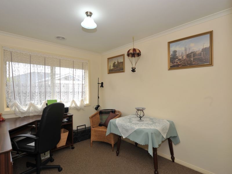 1/90 Manna Gum Drive, Pakenham VIC 3810