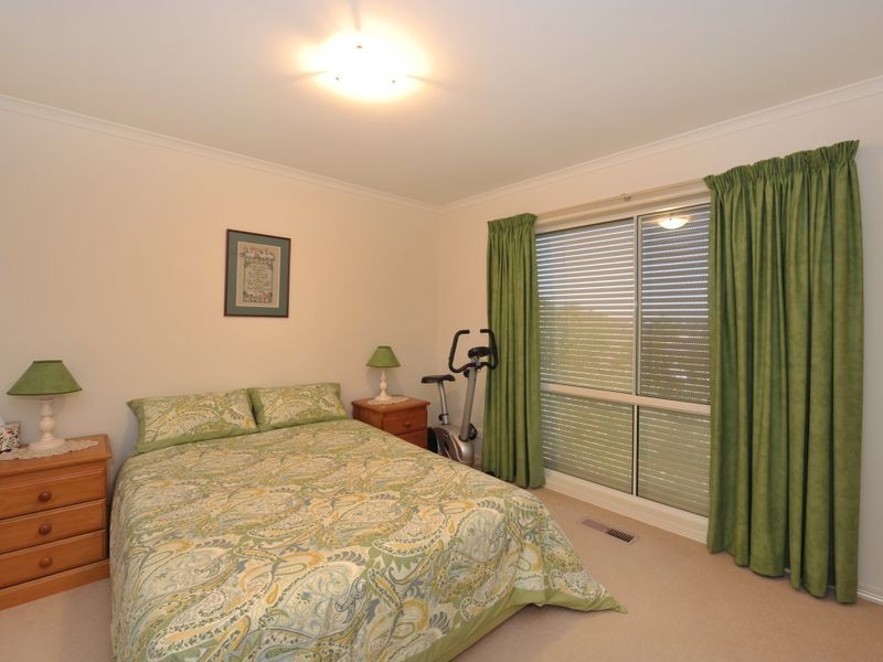 3 McCaffery Rise, Pakenham VIC 3810