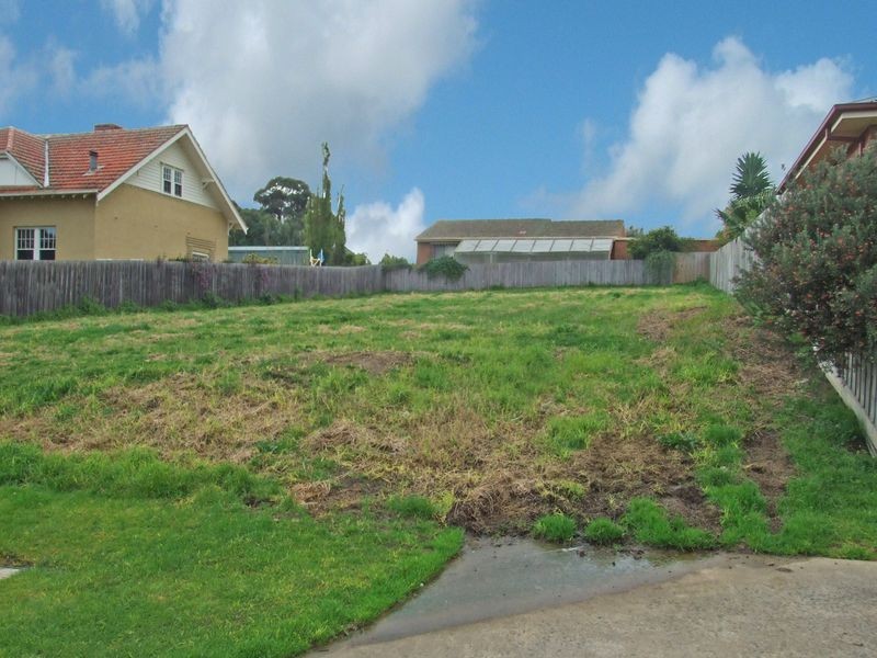 27 Jacqueline Place, Pakenham VIC 3810