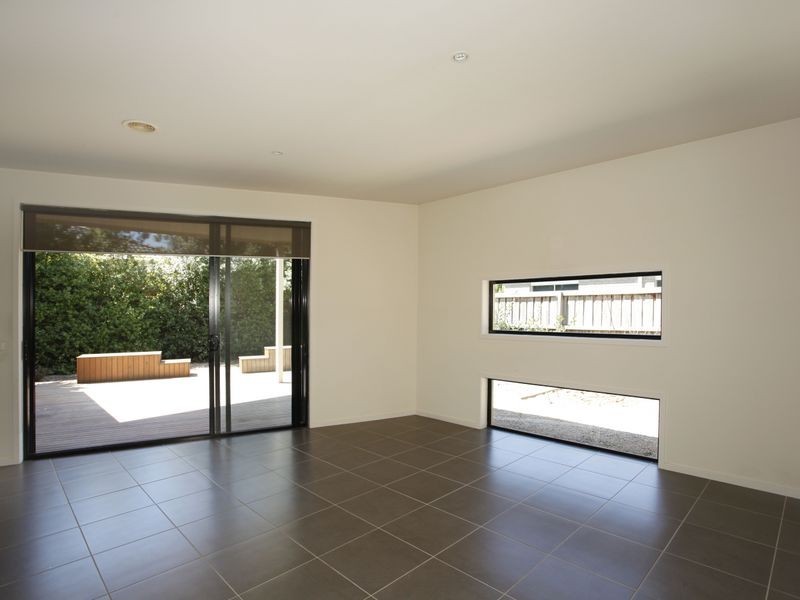 11 Reidel Avenue, Pakenham VIC 3810