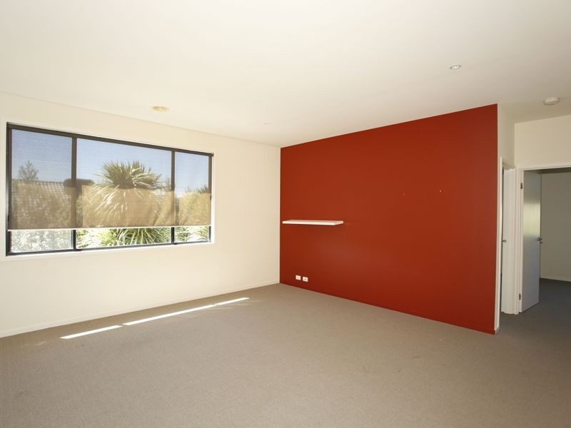 11 Reidel Avenue, Pakenham VIC 3810