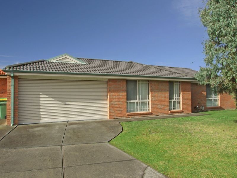 1 Mark Place, Pakenham VIC 3810