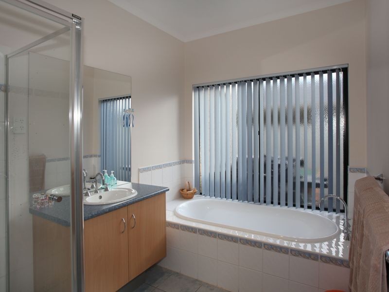 41 The Circuit, Pakenham VIC 3810