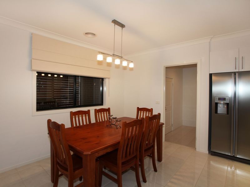 14 Sarton Link, Pakenham VIC 3810