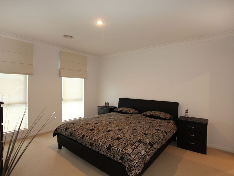 14 Sarton Link, Pakenham VIC 3810