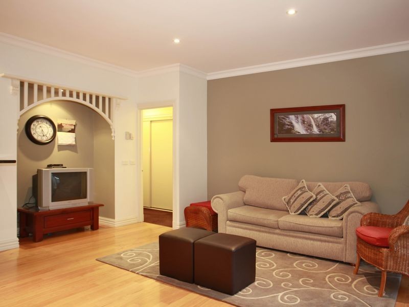 13 Colonial Way, Pakenham VIC 3810