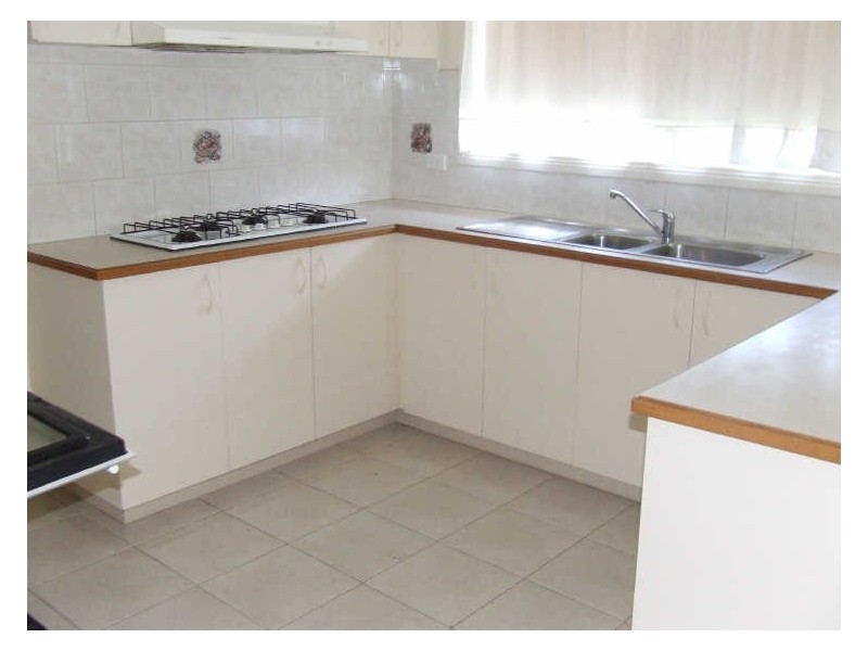 32 Grevillea Place, Pakenham VIC 3810