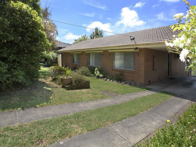 60 Ahern Road, Pakenham VIC 3810