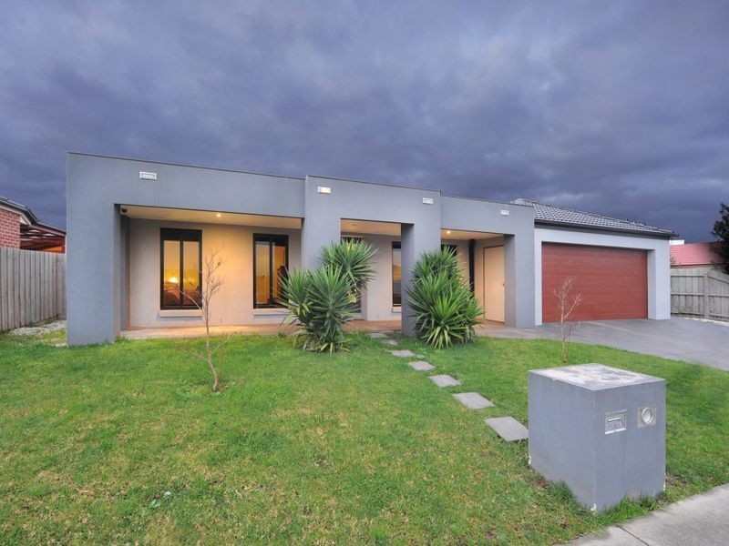 59 Storey Drive, Pakenham VIC 3810