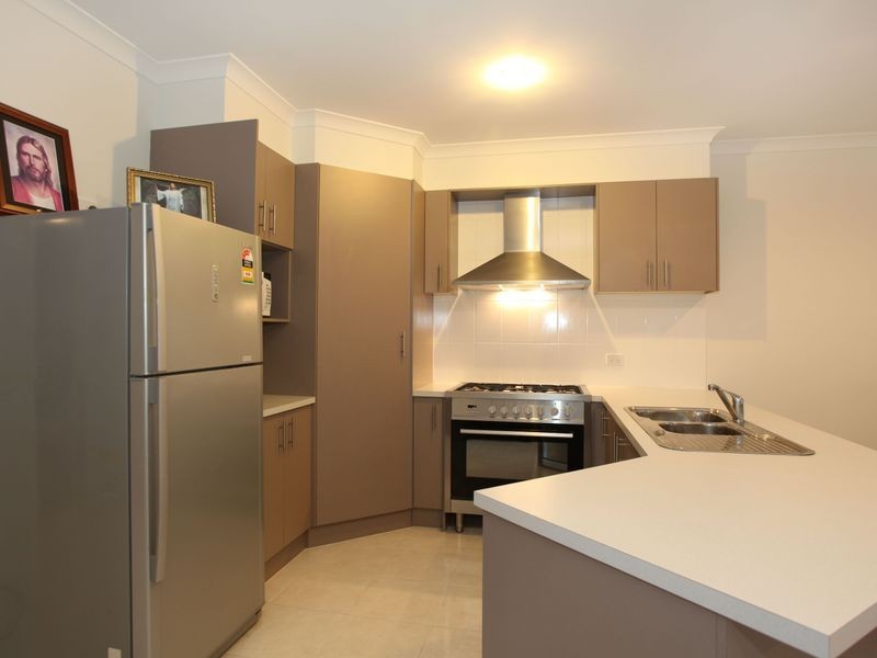 11 Hunter Lane, Pakenham VIC 3810