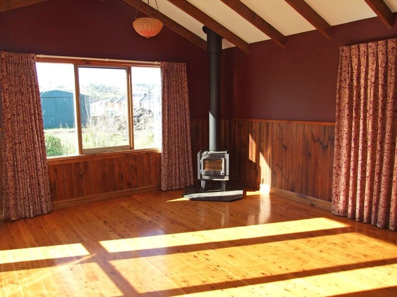 D/140 Toomuc Valley Road, Pakenham VIC 3810