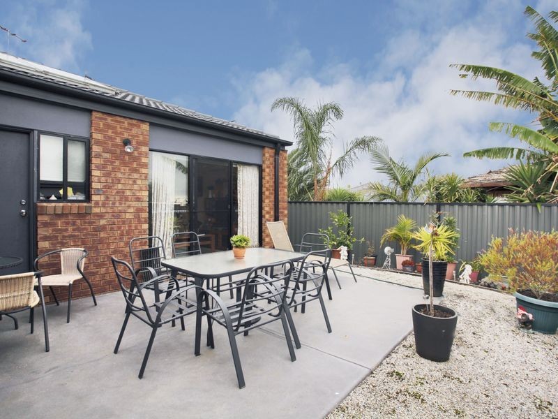 30 Caspian Chase, Pakenham VIC 3810