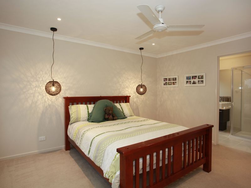19 Clifford Drive, Pakenham VIC 3810