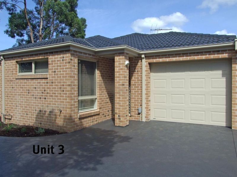 2 & 3/8 Jamieson Court, Pakenham VIC 3810