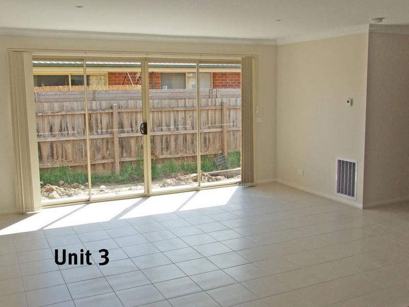 2 & 3/8 Jamieson Court, Pakenham VIC 3810