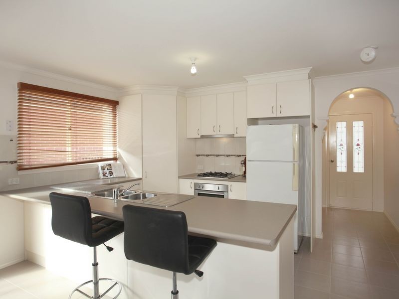 11 Syme Road, Pakenham VIC 3810