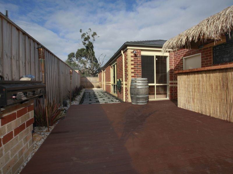 11 Syme Road, Pakenham VIC 3810