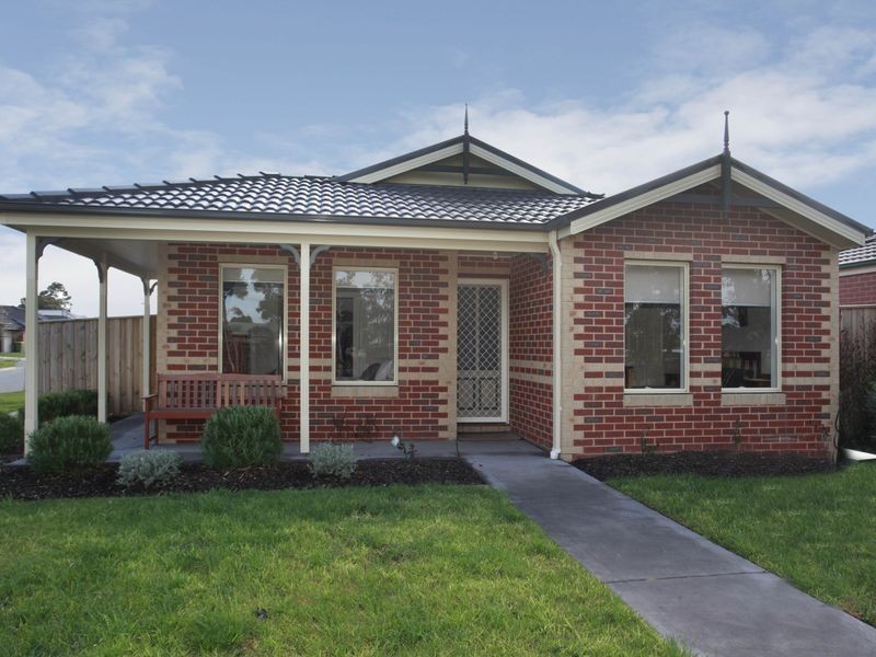 11 Syme Road, Pakenham VIC 3810