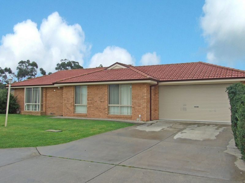 20 Maria Crescent, Pakenham VIC 3810